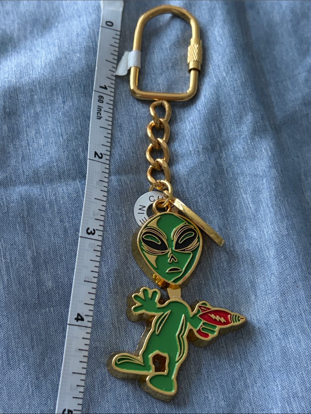 Alien Keychain with Red Ray Gun (New Mexico Tag) - Picture 4 of 4